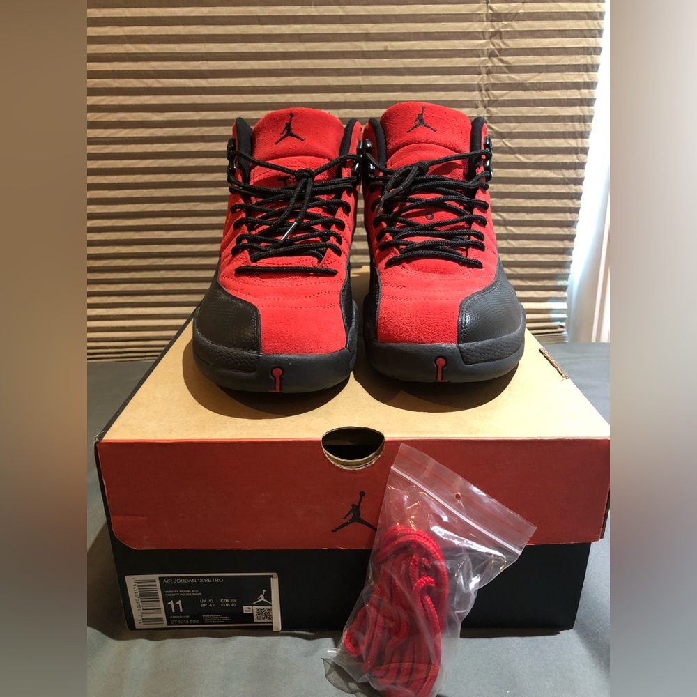 Jordan 12 reverse flu game size 11